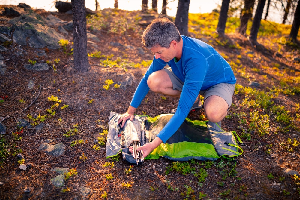 Pulling out the tent poles